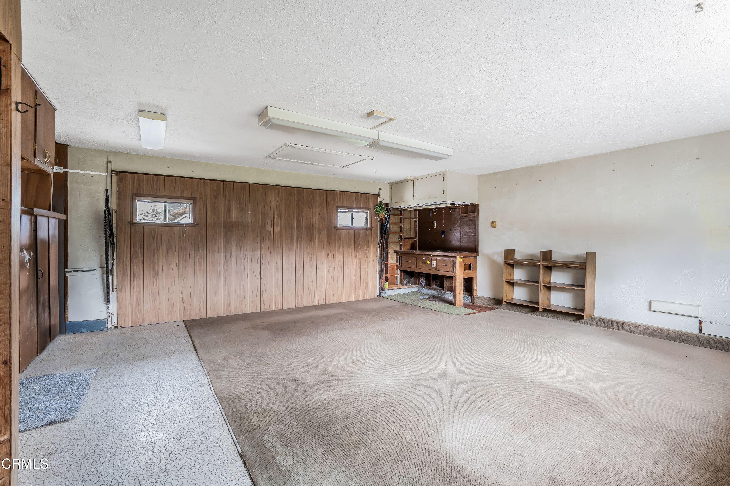 1738 Abbott Avenue Camarillo, CA 93010 - Photo 25 of 36 a view of a livingroom with furniture and a ceiling fan