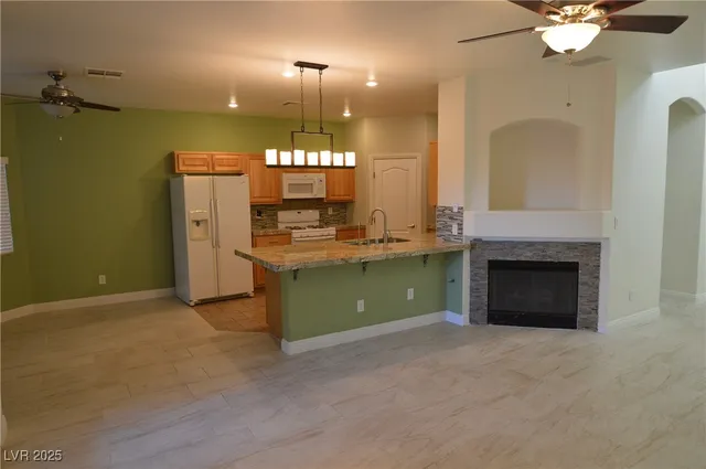 $2,300 | 2290 Bull Lake Drive, Henderson, NV 89052