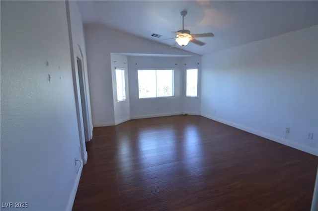 $2,300 | 2290 Bull Lake Drive, Henderson, NV 89052