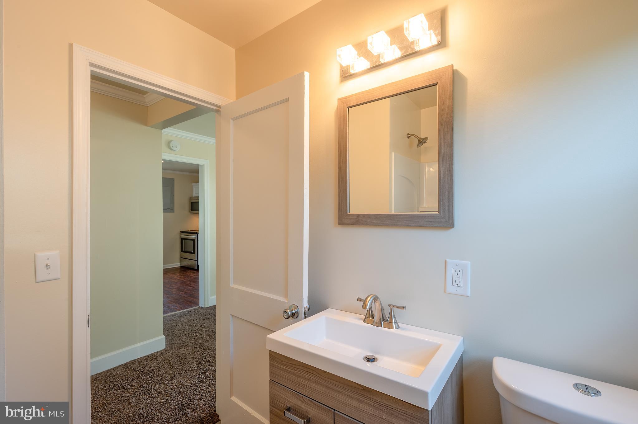 819 E Road Salisbury, MD 21801 - Photo 12 of 38 Bathroom