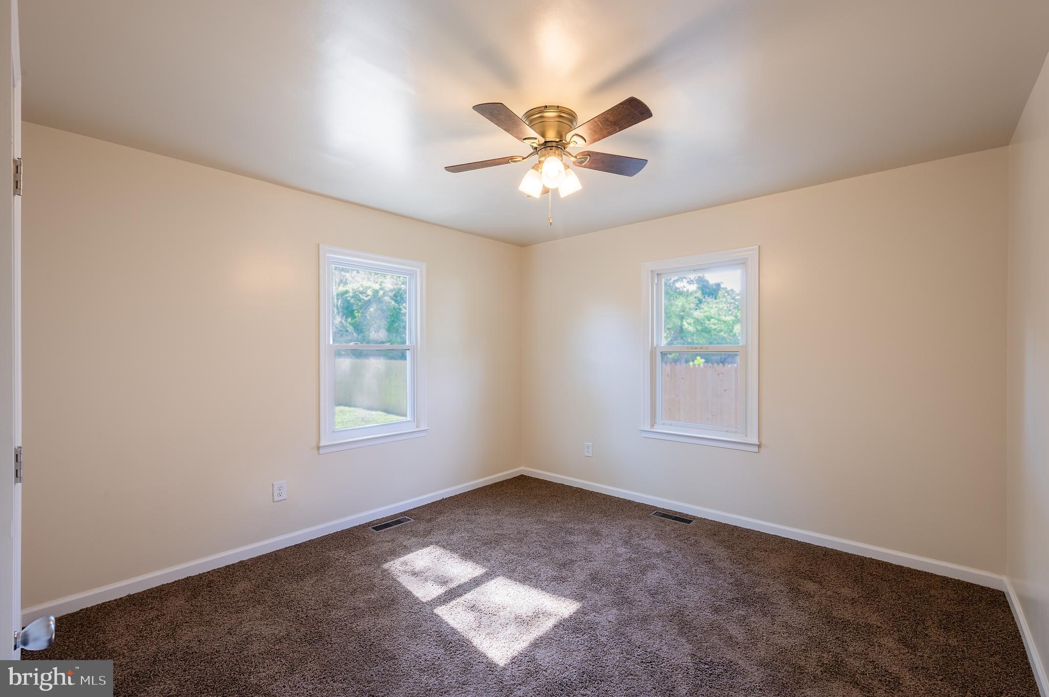 819 E Road Salisbury, MD 21801 - Photo 14 of 38 Master bedroom