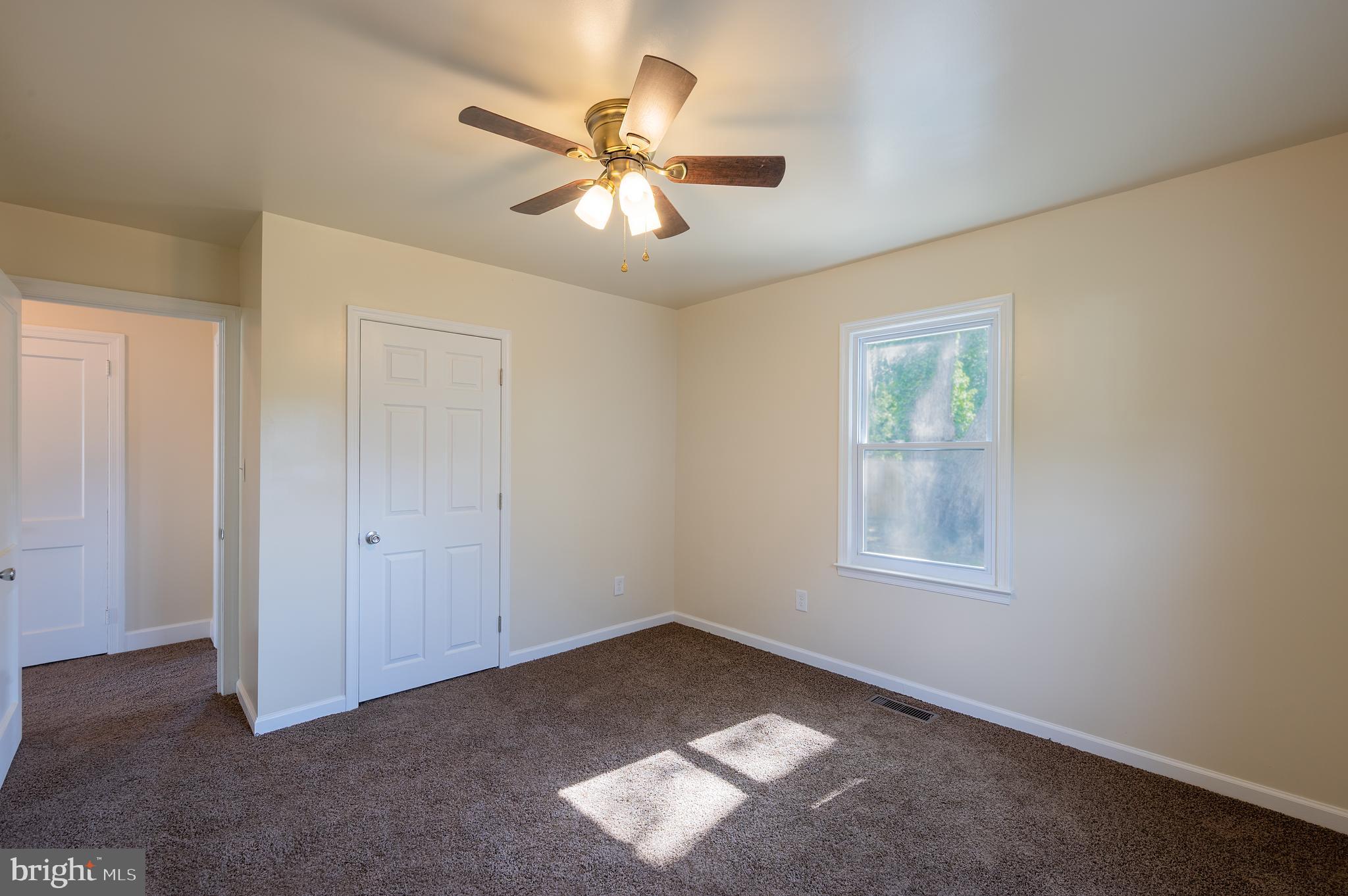 819 E Road Salisbury, MD 21801 - Photo 15 of 38 Master bedroom