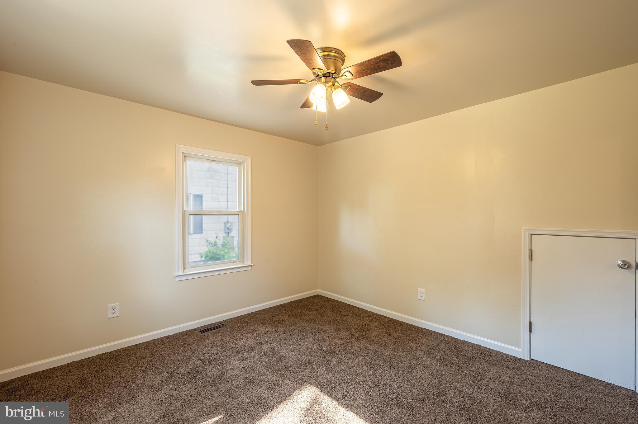 819 E Road Salisbury, MD 21801 - Photo 17 of 38 Master bedroom