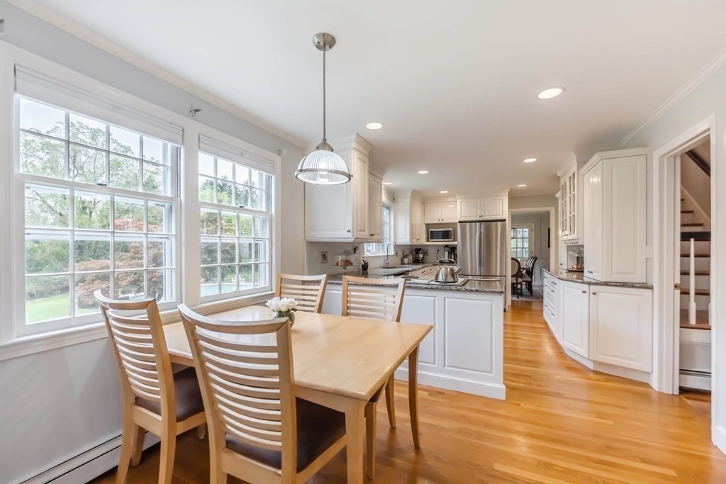 8 Sunset Rock Road Andover, MA 01810 - Photo 11 of 36