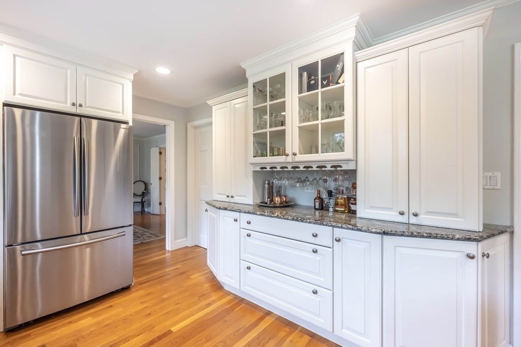8 Sunset Rock Road Andover, MA 01810 - Photo 12 of 36