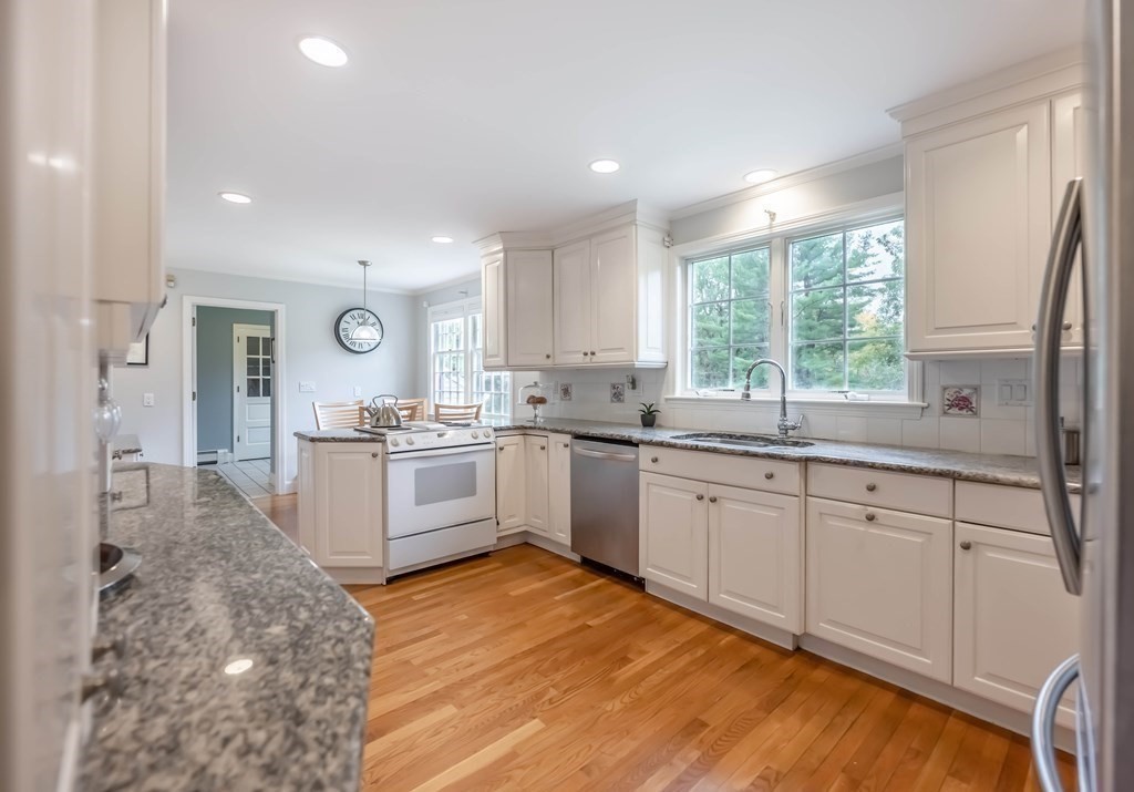 8 Sunset Rock Road Andover, MA 01810 - Photo 15 of 36