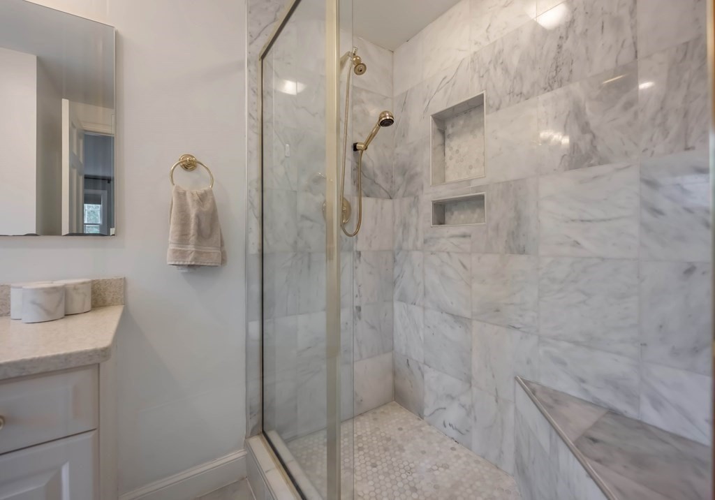 8 Sunset Rock Road Andover, MA 01810 - Photo 23 of 36