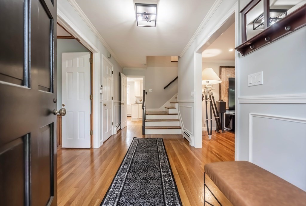 8 Sunset Rock Road Andover, MA 01810 - Photo 5 of 36