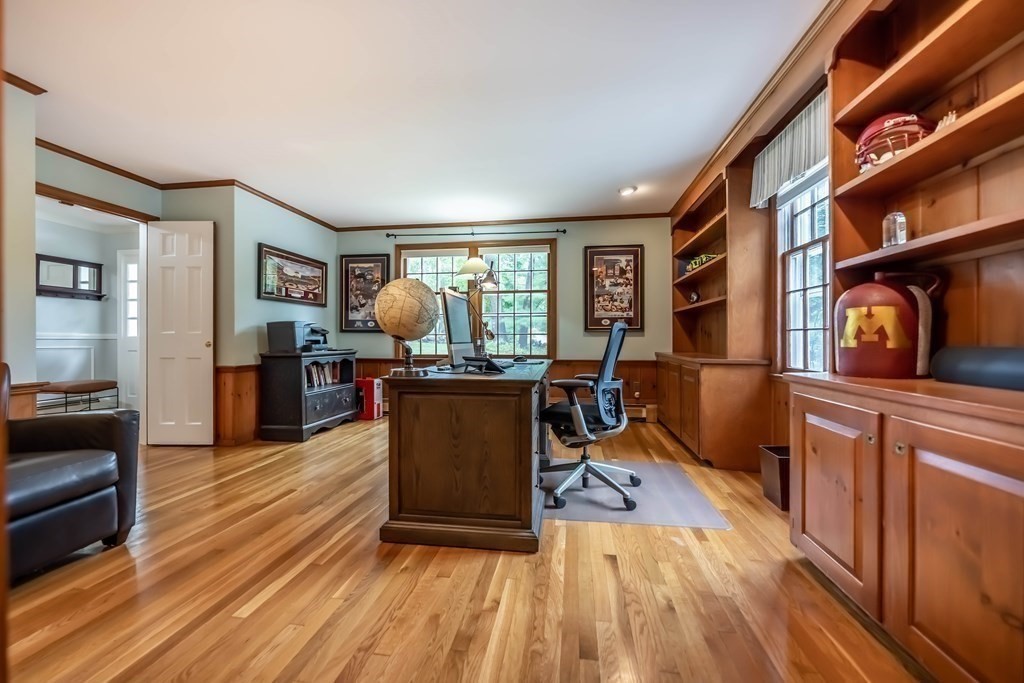 8 Sunset Rock Road Andover, MA 01810 - Photo 10 of 36
