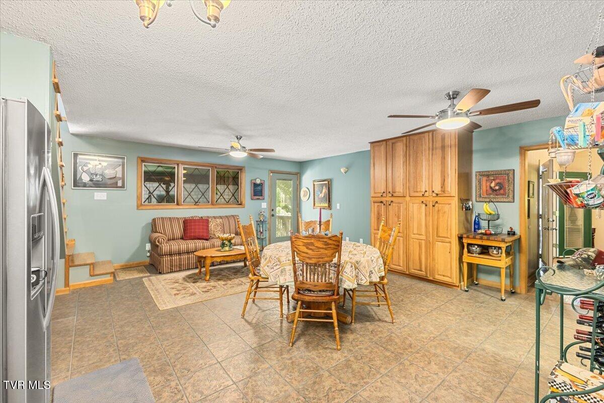 112 Spruce Street Greeneville, TN 37745 - Photo 36 of 102 043-128A8557