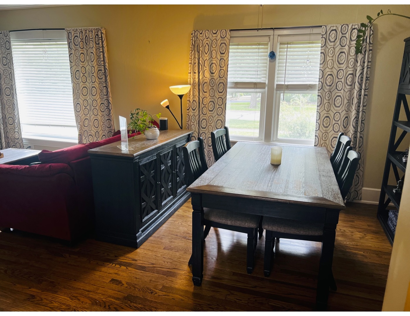 205 West Harrison Road Lombard, IL 60148 - Photo 15 of 26 a view of a dining room with furniture and window
