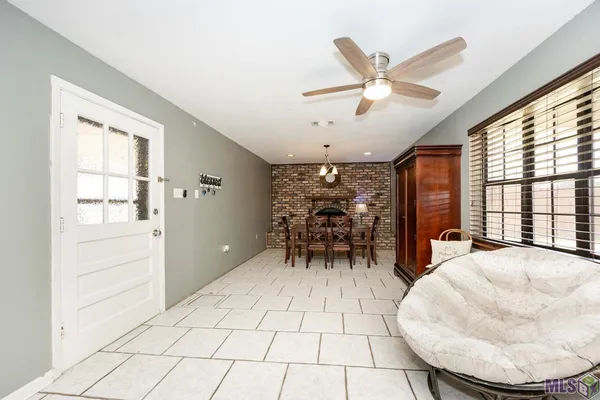 $220,000 | 445 Venzule Drive, Brusly, LA 70719