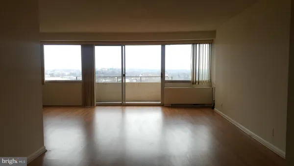 $2,300 | 4515 Willard Avenue, Unit 2008S, Chevy Chase, MD 20815