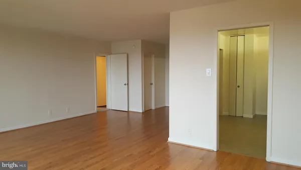 $2,300 | 4515 Willard Avenue, Unit 2008S, Chevy Chase, MD 20815