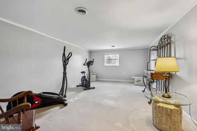 $340,000 | 100 Garden Avenue, Blackwood, NJ 08012