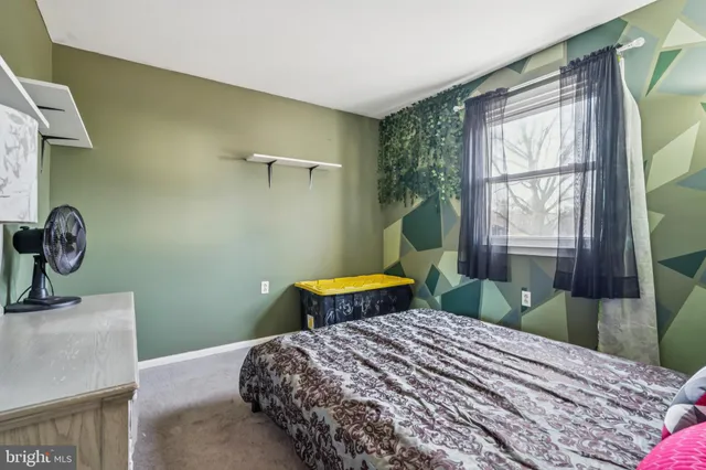 $340,000 | 100 Garden Avenue, Blackwood, NJ 08012