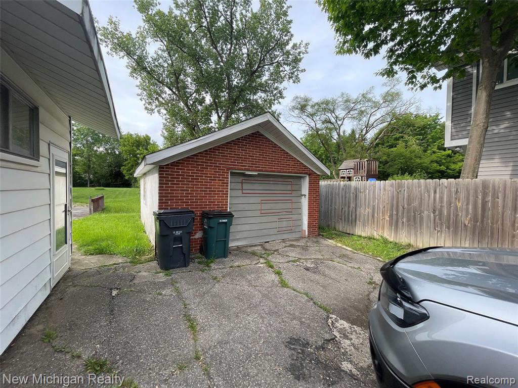 2811 Wisconsin Road Troy, MI 48083 - Photo 22 of 22