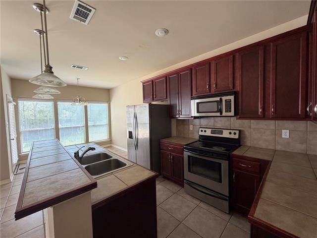 70070 3rd Street Covington, LA 70433 - Photo 4 of 14 Gallery Image 4