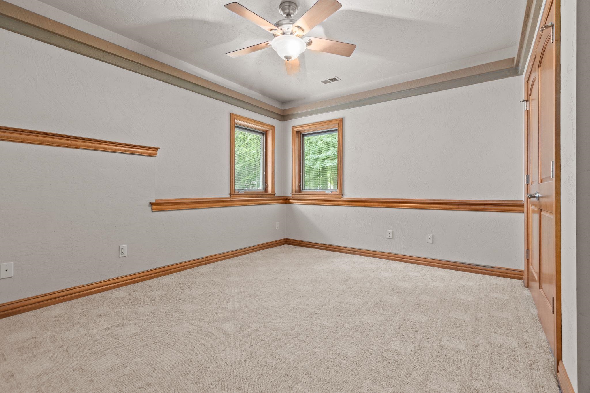 448 Harvest Road Green Bay, WI 54302 - Photo 40 of 71