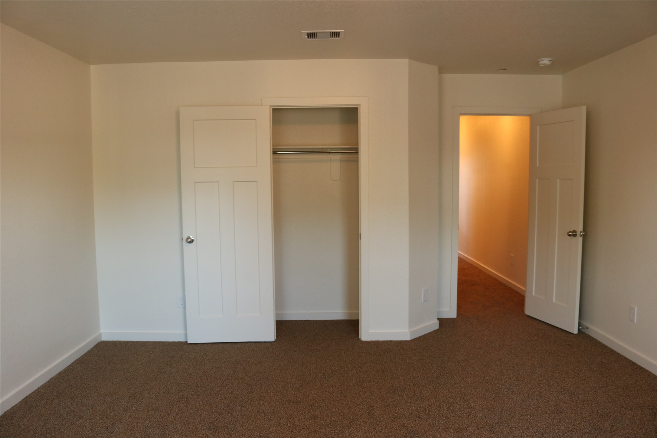 10535 Mills Road, Unit 9C Houston, TX 77070 - Photo 40 of 48 a view of an empty room
