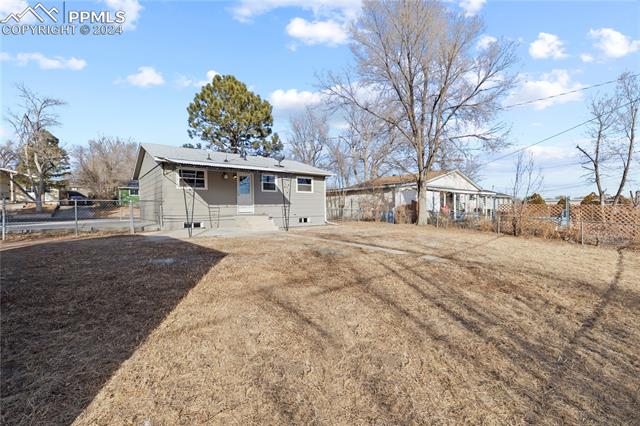 2013 Whitman Road Colorado Springs, CO 80910 - Photo 33 of 40