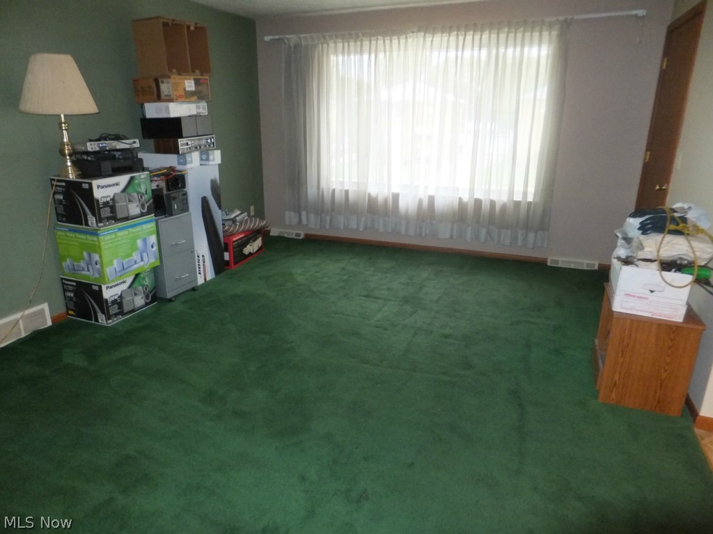 3010 Snow Road Cleveland, OH 44134 - Photo 11 of 23