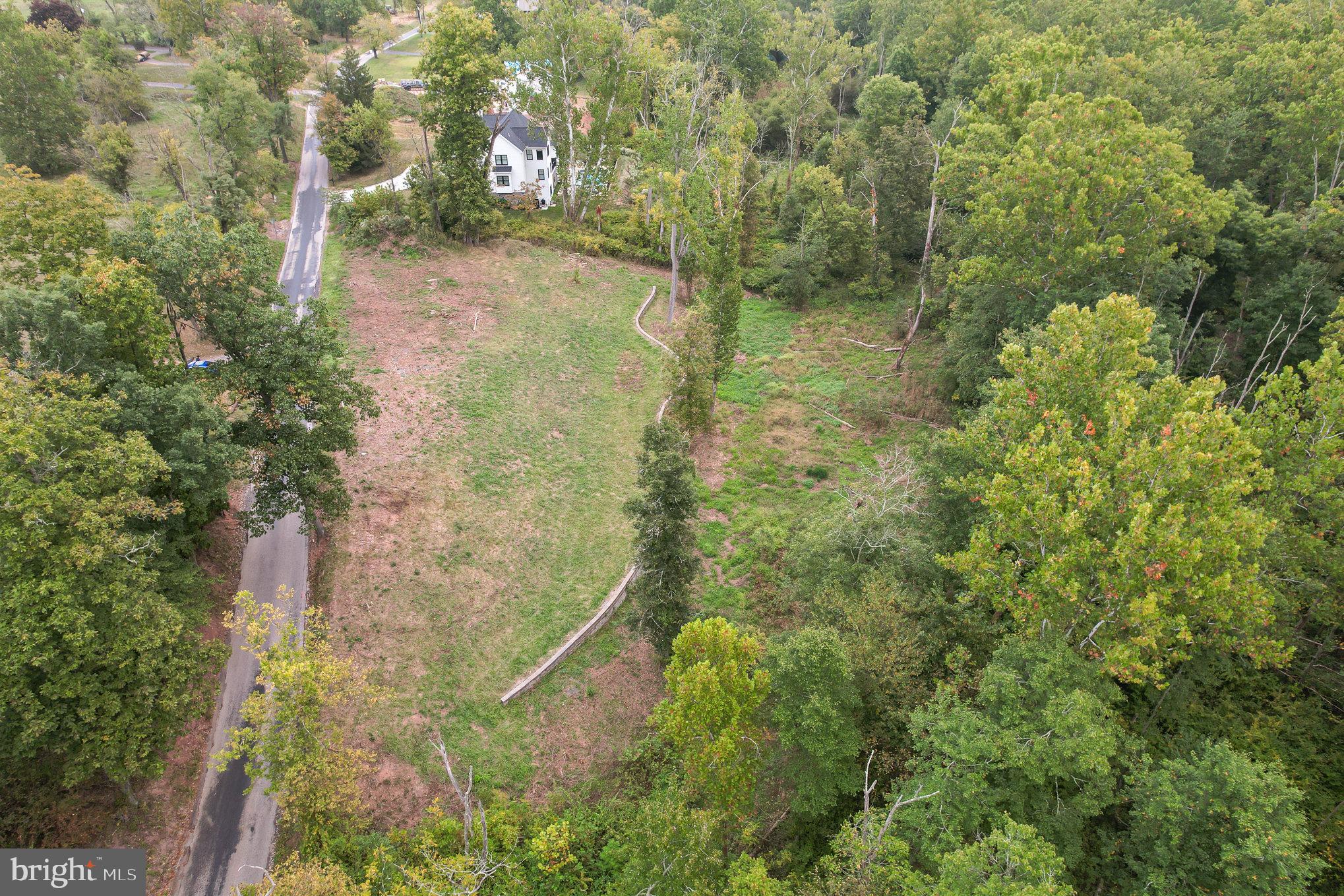 1130 McCormick Road Mechanicsburg, PA 17055 - Photo 13 of 14 a view of a yard