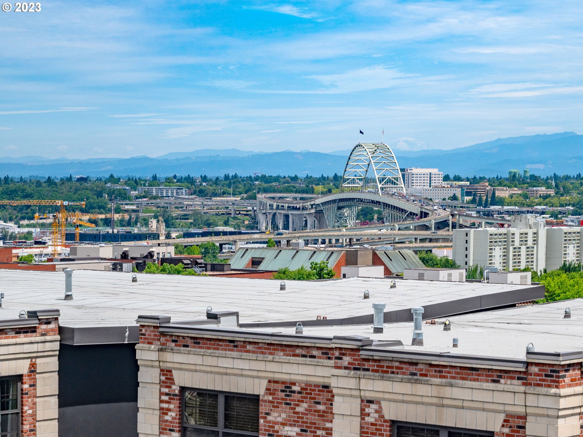 2445 Northwest Westover Road, Unit 411 Portland, OR 97210 - Photo 8 of 38 a view of a city