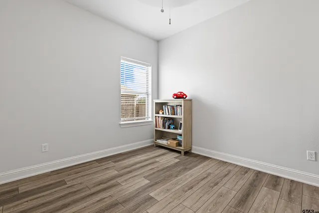 $299,900 | 108 Hay Meadow Drive, Winona, TX 75792