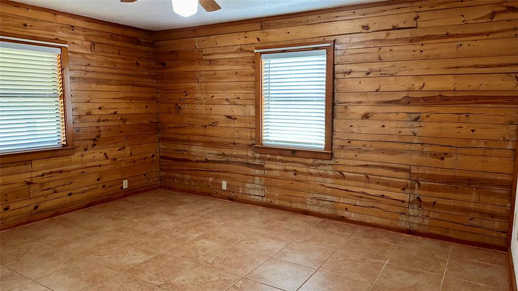 126 Garza Road Shady Shores, TX 76208 - Photo 13 of 21