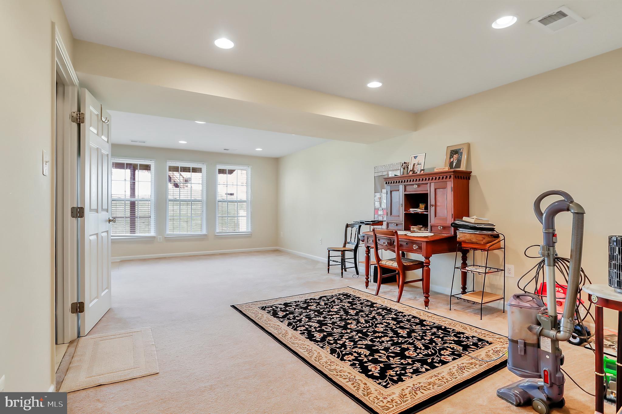 46 Streamside Place Falling Waters, WV 25419 - Photo 8 of 41