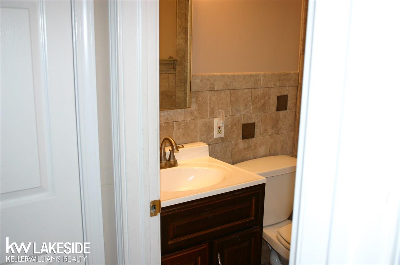 11380 Canal Road Sterling Heights, MI 48314 - Photo 10 of 16 31380113-9.JPG