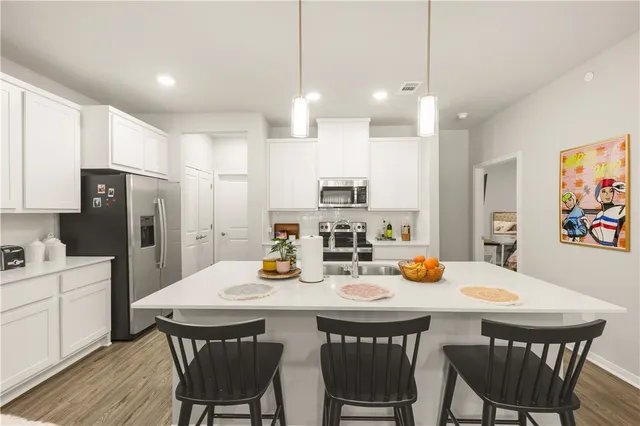 $207,500 | 1326 Prairie Drive, Unit 113, Bryan, TX 77803