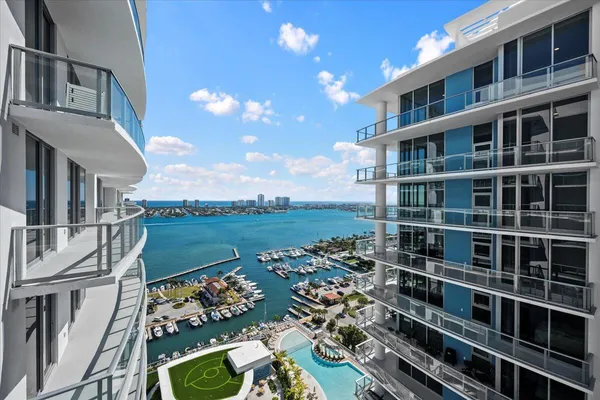 $15,000 | 220 Lake Shore Drive, Unit 2223, Lake Park, FL 33403