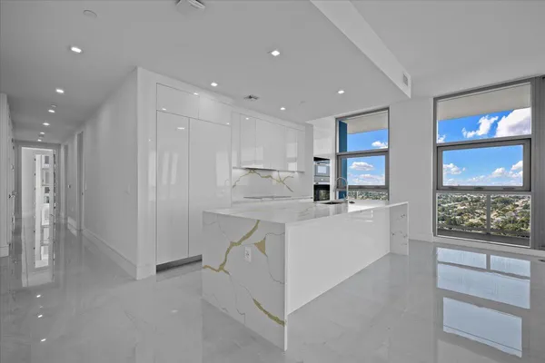 $15,000 | 220 Lake Shore Drive, Unit 2223, Lake Park, FL 33403