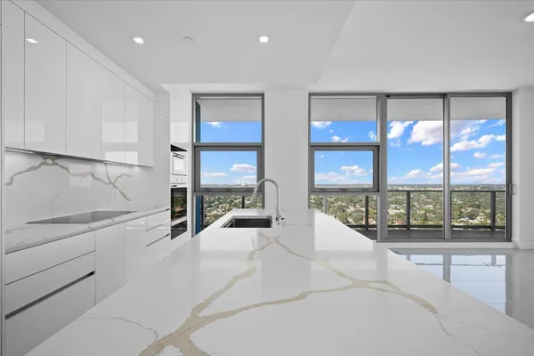 $15,000 | 220 Lake Shore Drive, Unit 2223, Lake Park, FL 33403