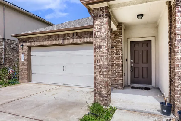 $2,250 | 721 Mallow Road, Leander, TX 78641