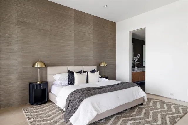 $1,049,500 | 1717 Arts Plaza, Unit 2112, Dallas, TX 75201