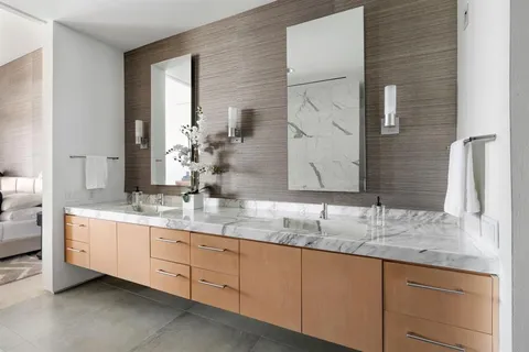 $1,049,500 | 1717 Arts Plaza, Unit 2112, Dallas, TX 75201