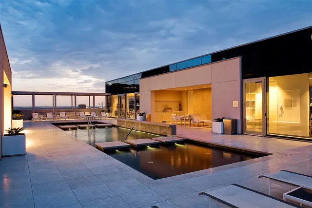 $1,049,500 | 1717 Arts Plaza, Unit 2112, Dallas, TX 75201