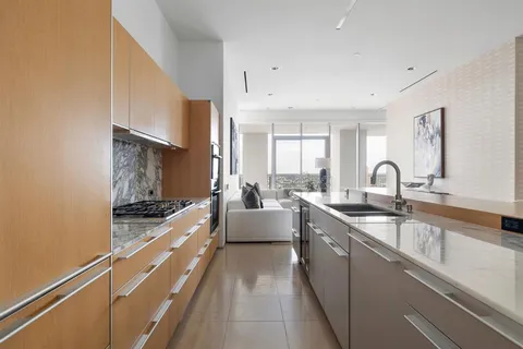 $1,049,500 | 1717 Arts Plaza, Unit 2112, Dallas, TX 75201