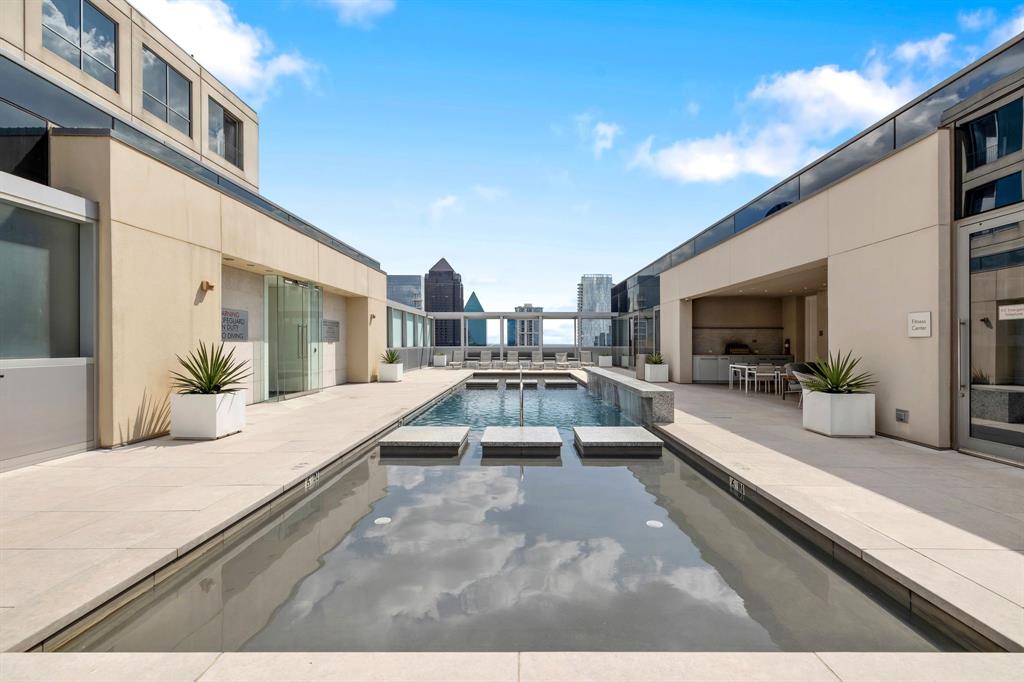 1717 Arts Plaza, Unit 2112 Dallas, TX 75201 - Photo 33 of 40