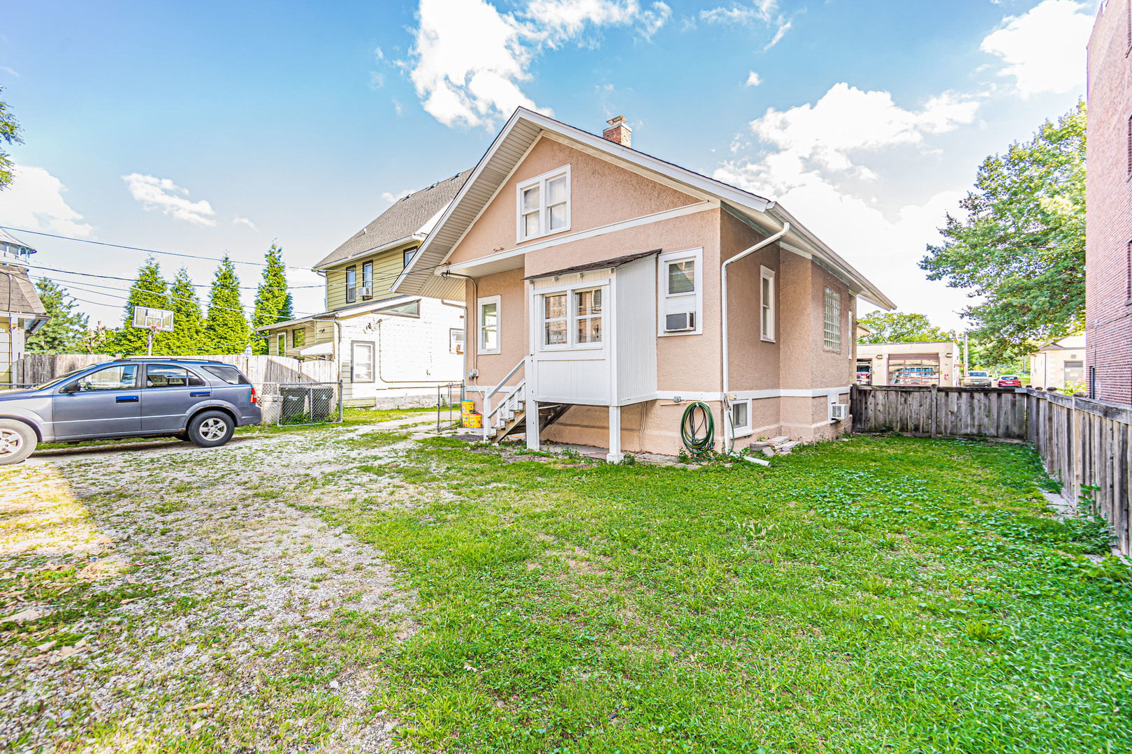 60 Pine Avenue Riverside, IL 60546 - Photo 20 of 27 a view of a yard in front of house with a yard