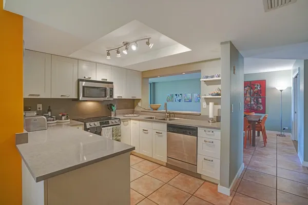 $2,800 | 1831 Sabal Palm Drive, Unit 202, Davie, FL 33324