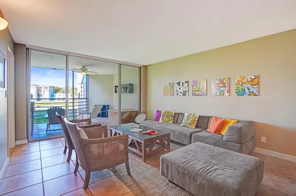 $2,800 | 1831 Sabal Palm Drive, Unit 202, Davie, FL 33324