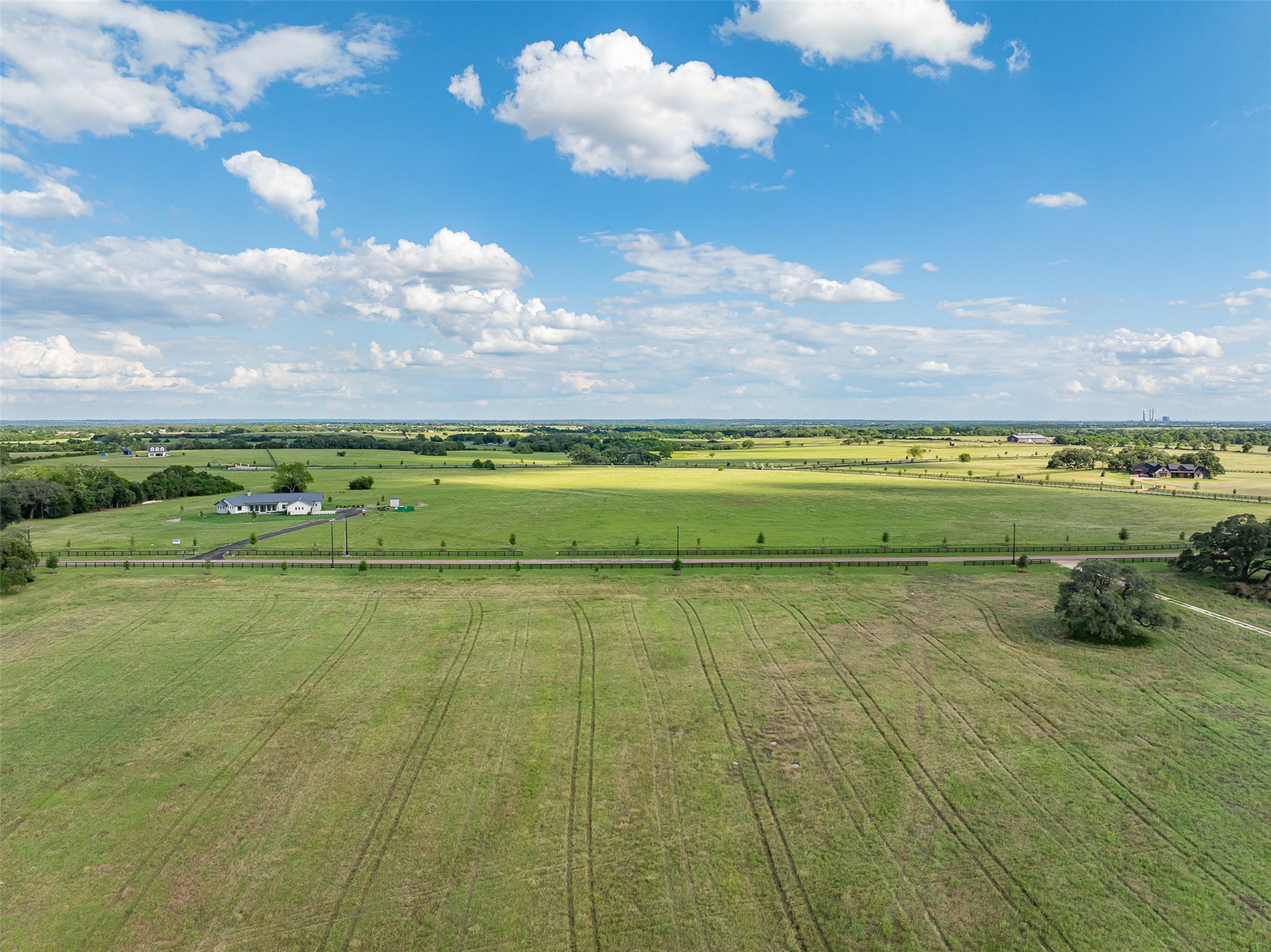 5019 Hartfield Road Round Top, TX 78954 - Photo 4 of 12