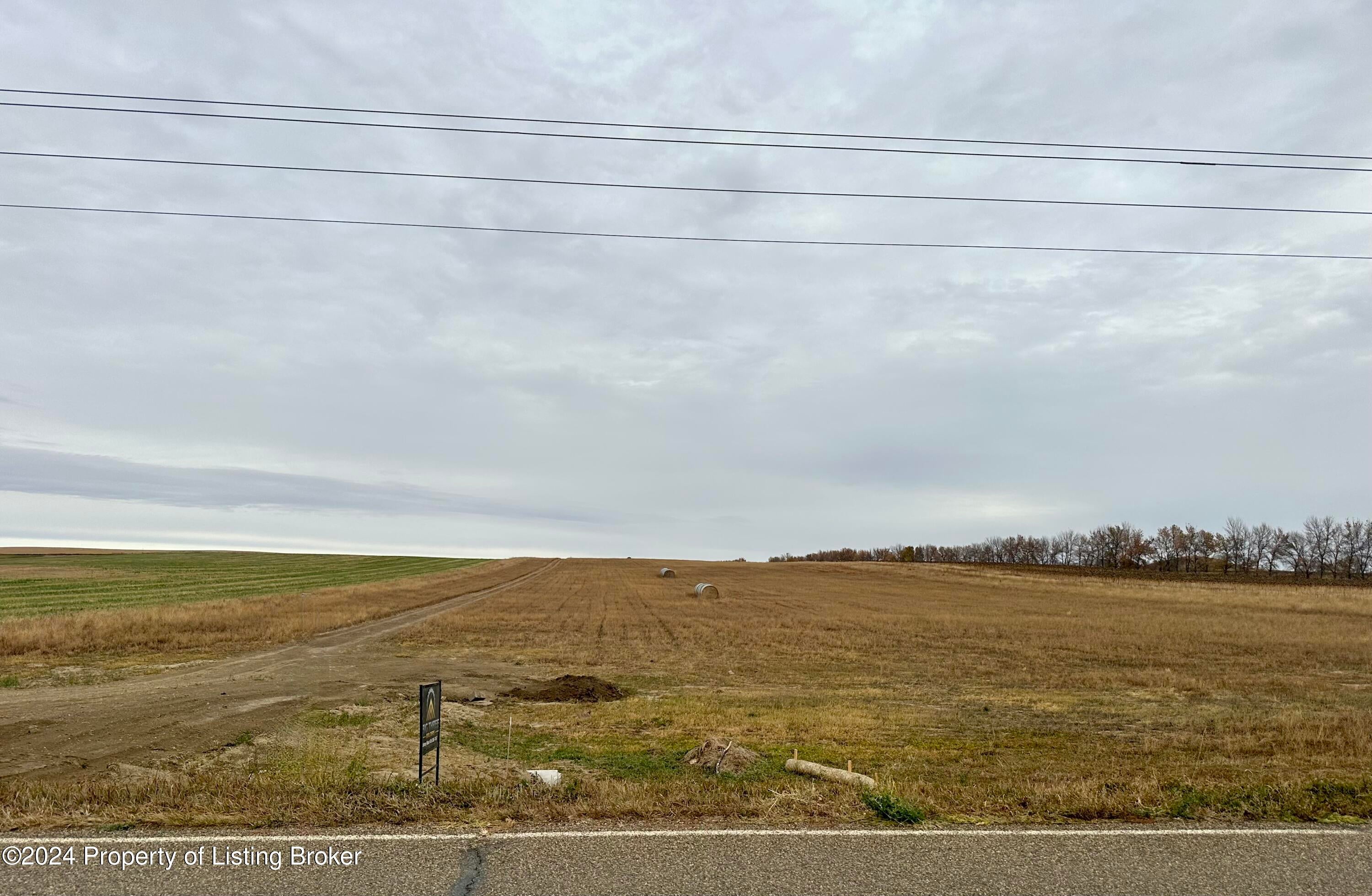 35th Street Southwest Dickinson, ND 58601 - Photo 1 of 1 IMG_2939