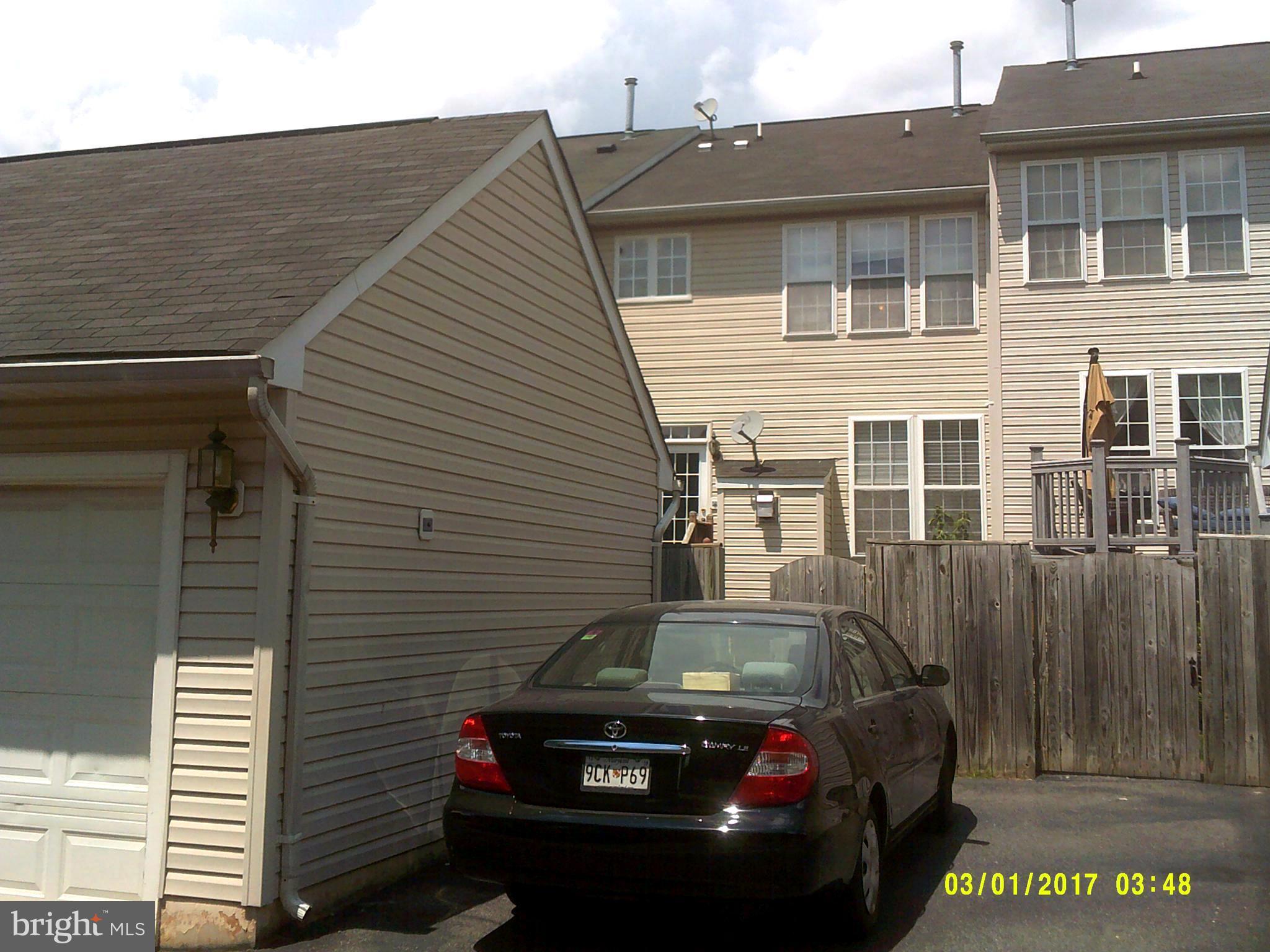 13802 Lullaby Road Germantown, MD 20874 - Photo 3 of 13 Detached 1-car garage