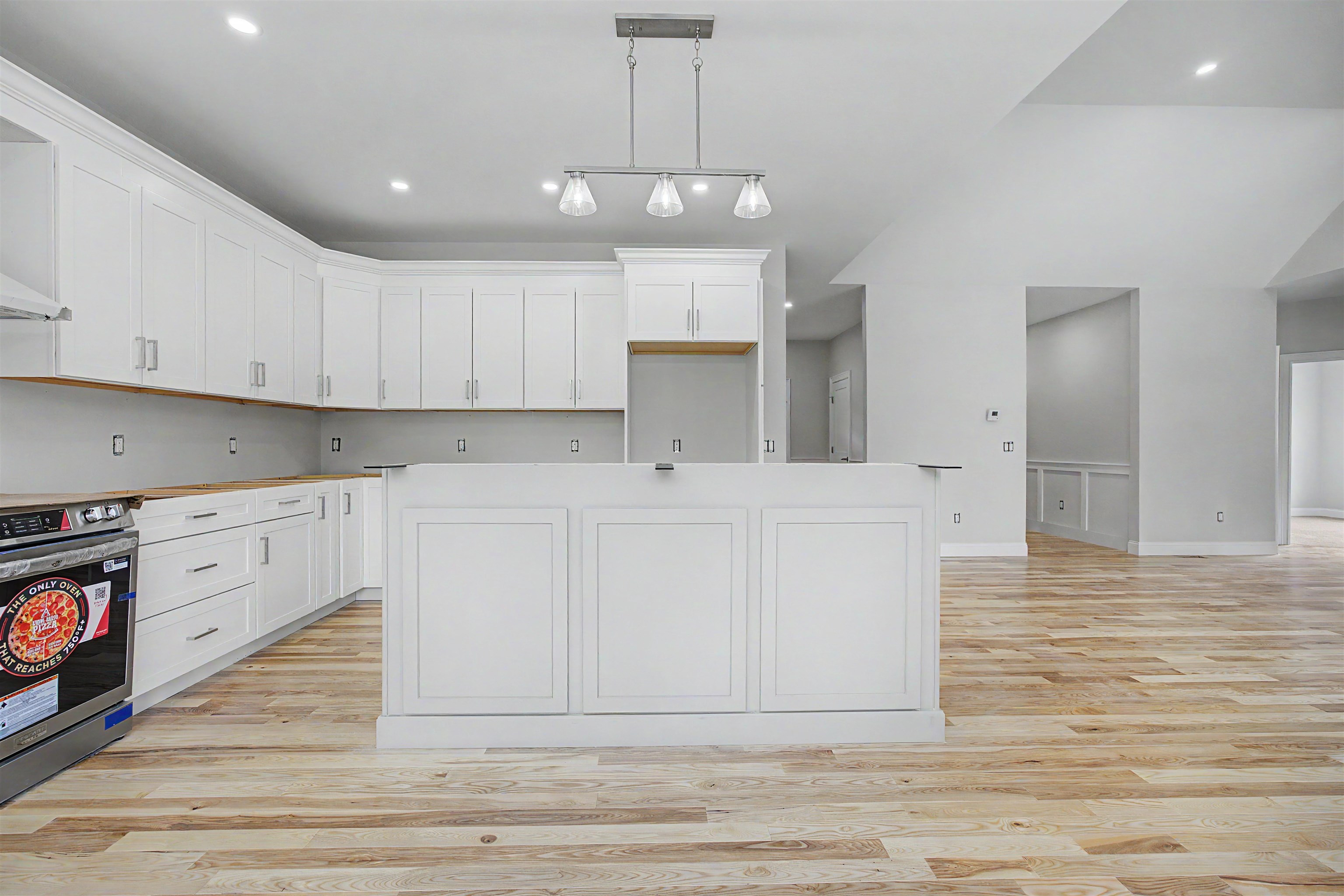 131 Merrimack Street Hooksett, NH 03106 - Photo 12 of 31