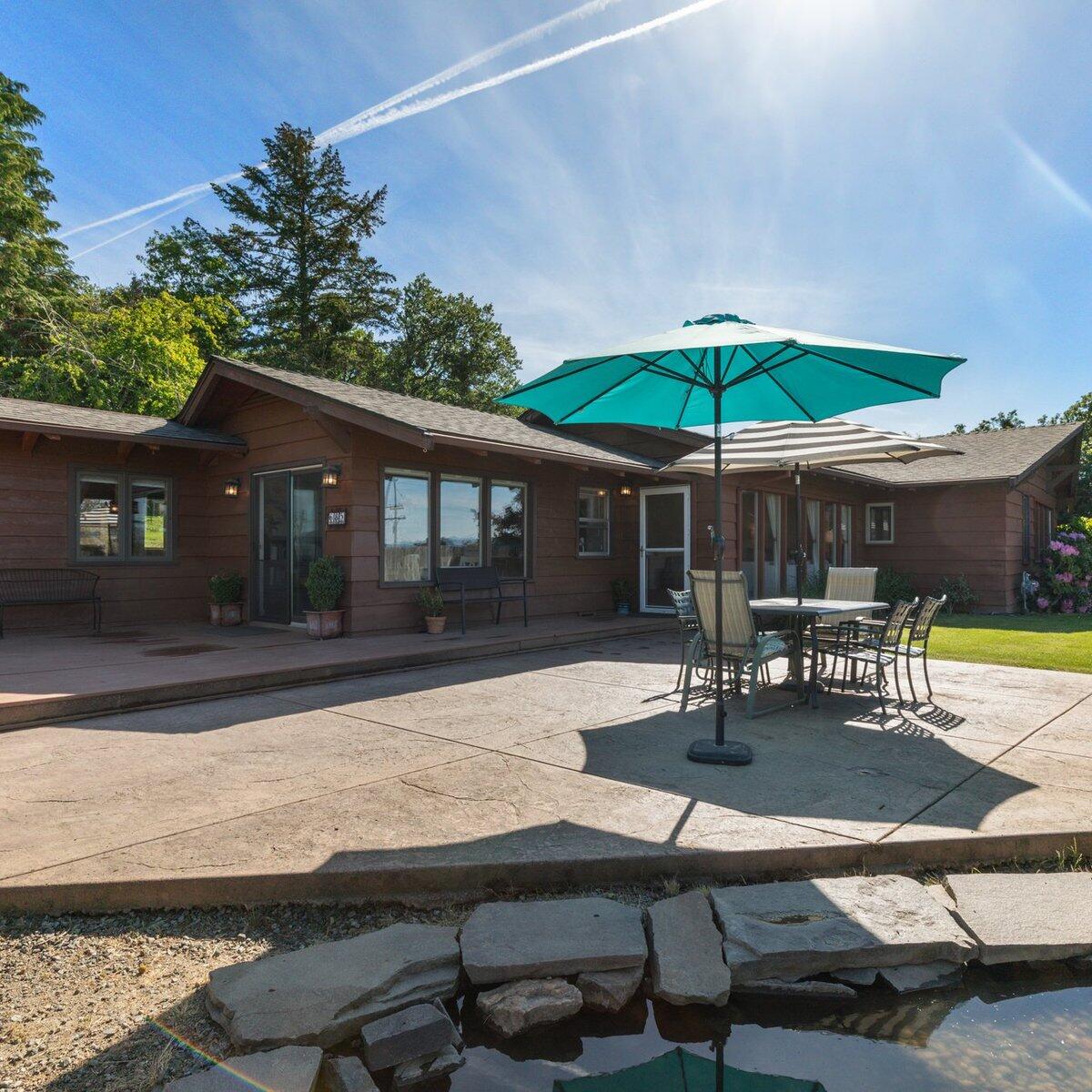 685 South Stage Road Medford, OR 97501 - Photo 5 of 35 05